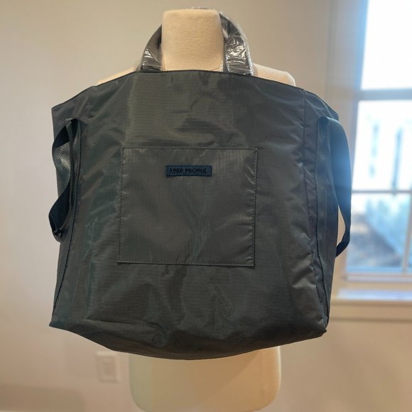 Free People Nwot Holms Recycled Reversible Nylon Tote In Midnight Blue - Picture 3 of 7